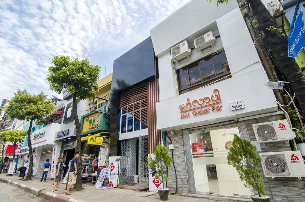 Min Galar Par Hostel Yangon Bagian luar foto