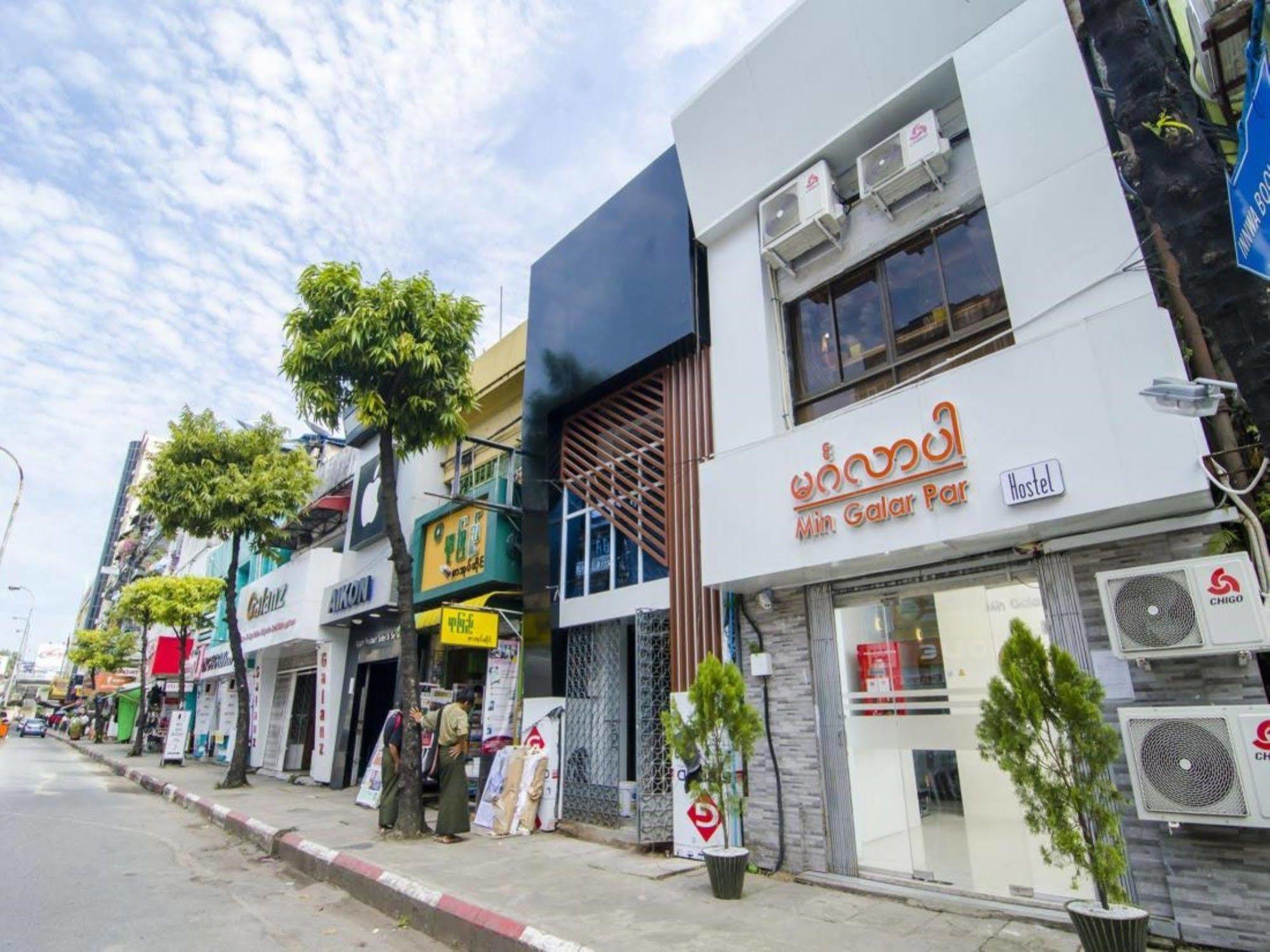 Min Galar Par Hostel Yangon Bagian luar foto